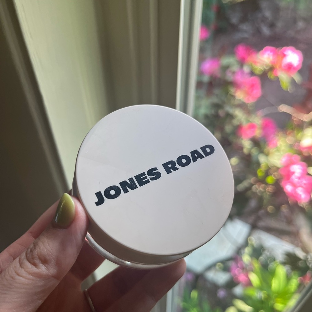 Jones Road Ivory Foundation